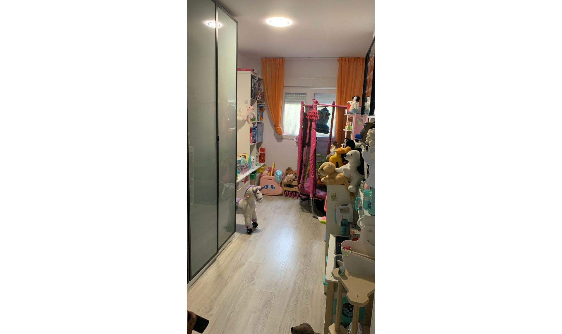 Resale - Apartment -
Estepona