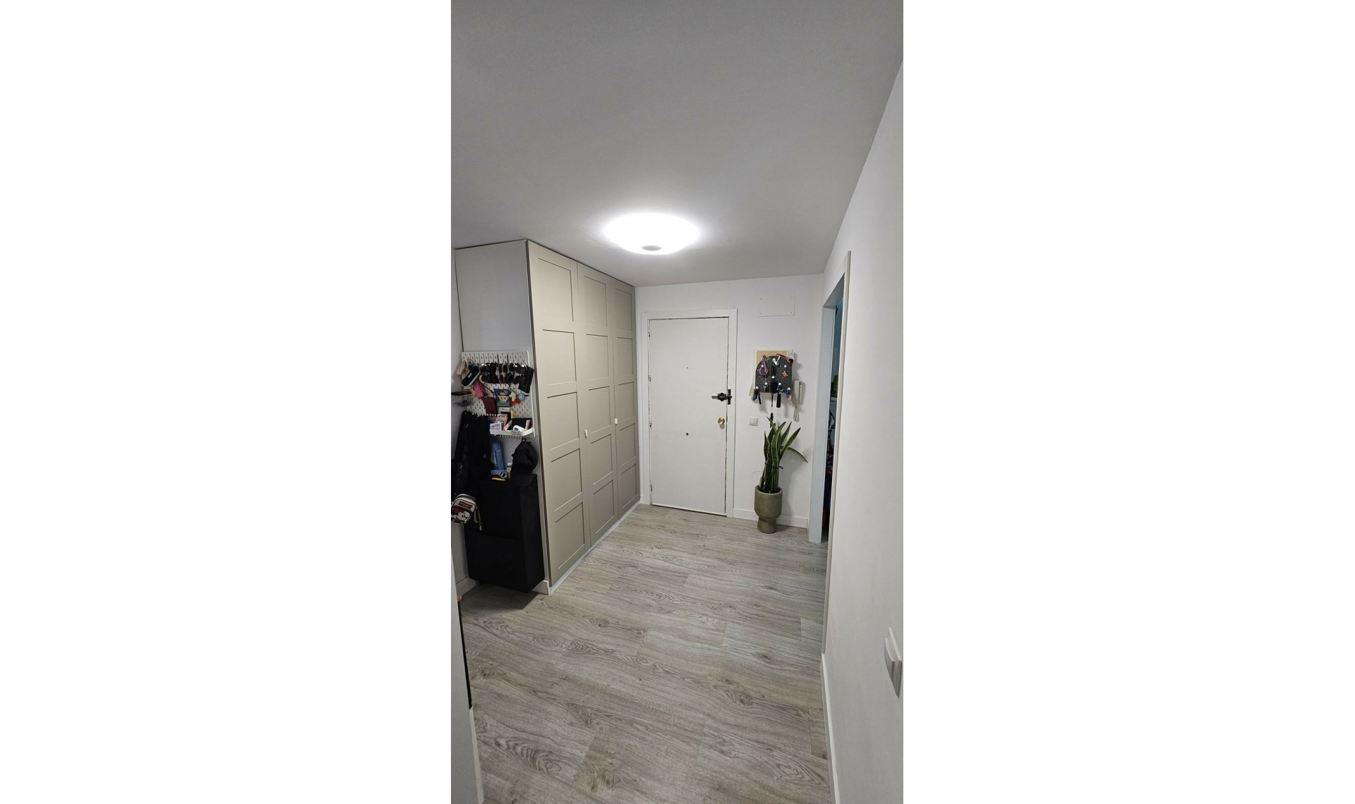 Resale - Apartment -
Estepona