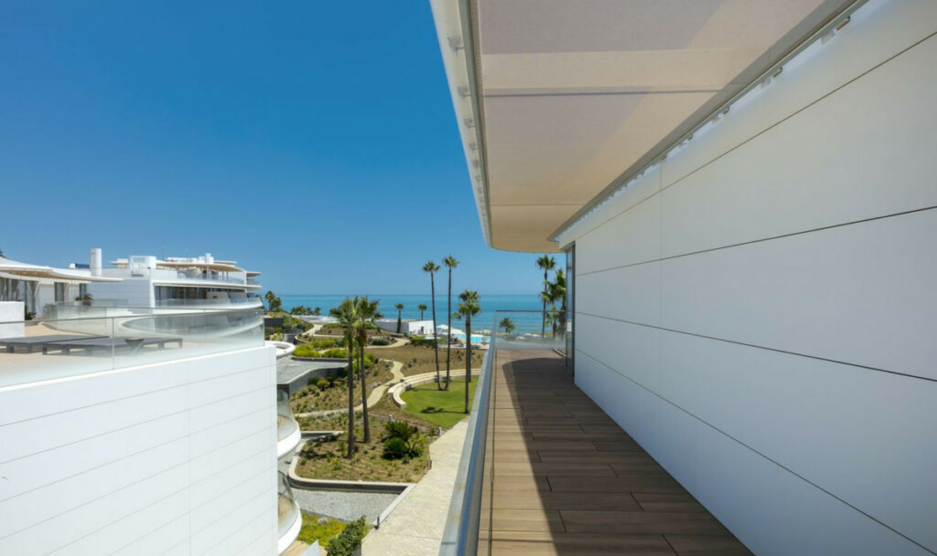 Resale - Apartment -
Estepona