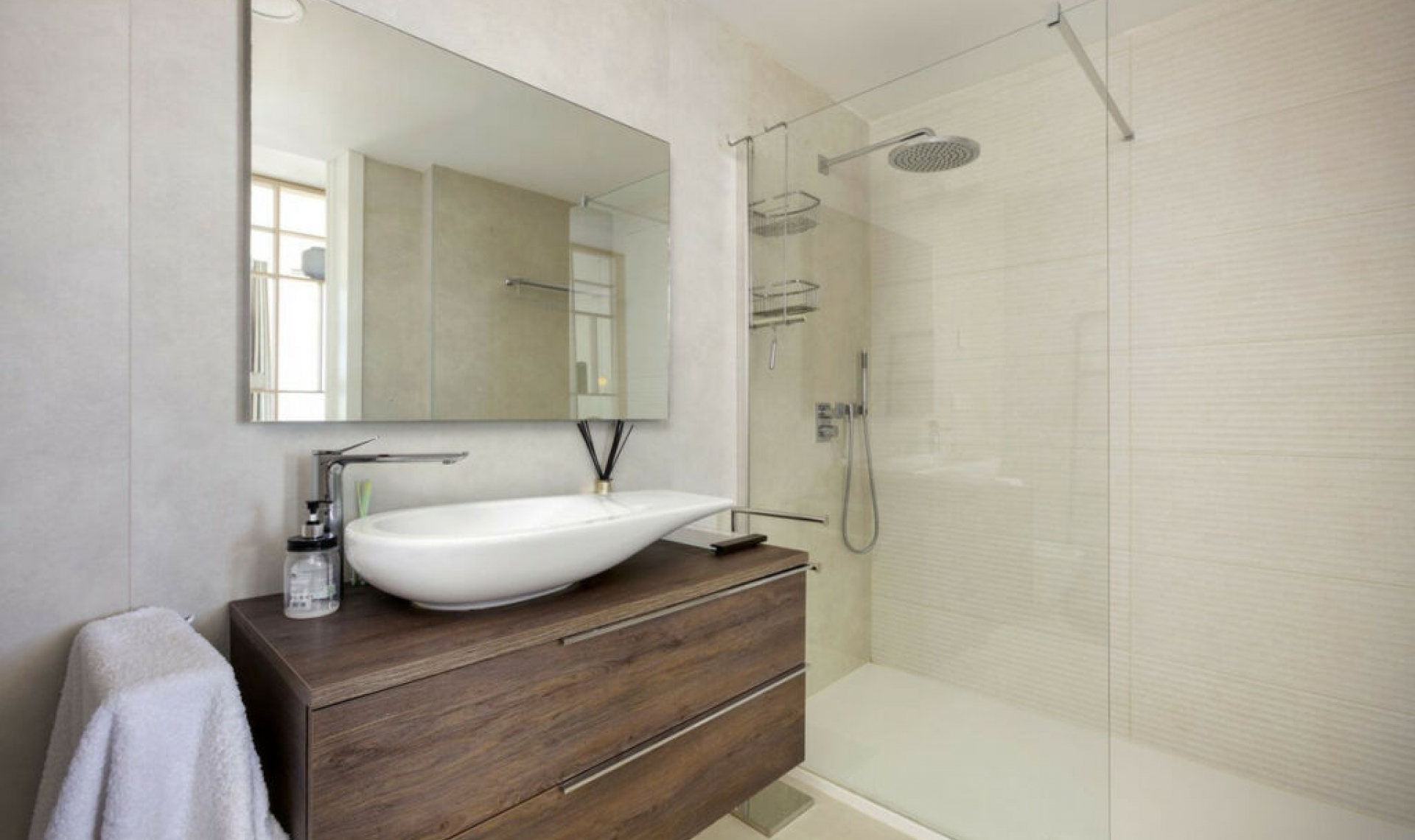 Resale - Apartment -
Estepona