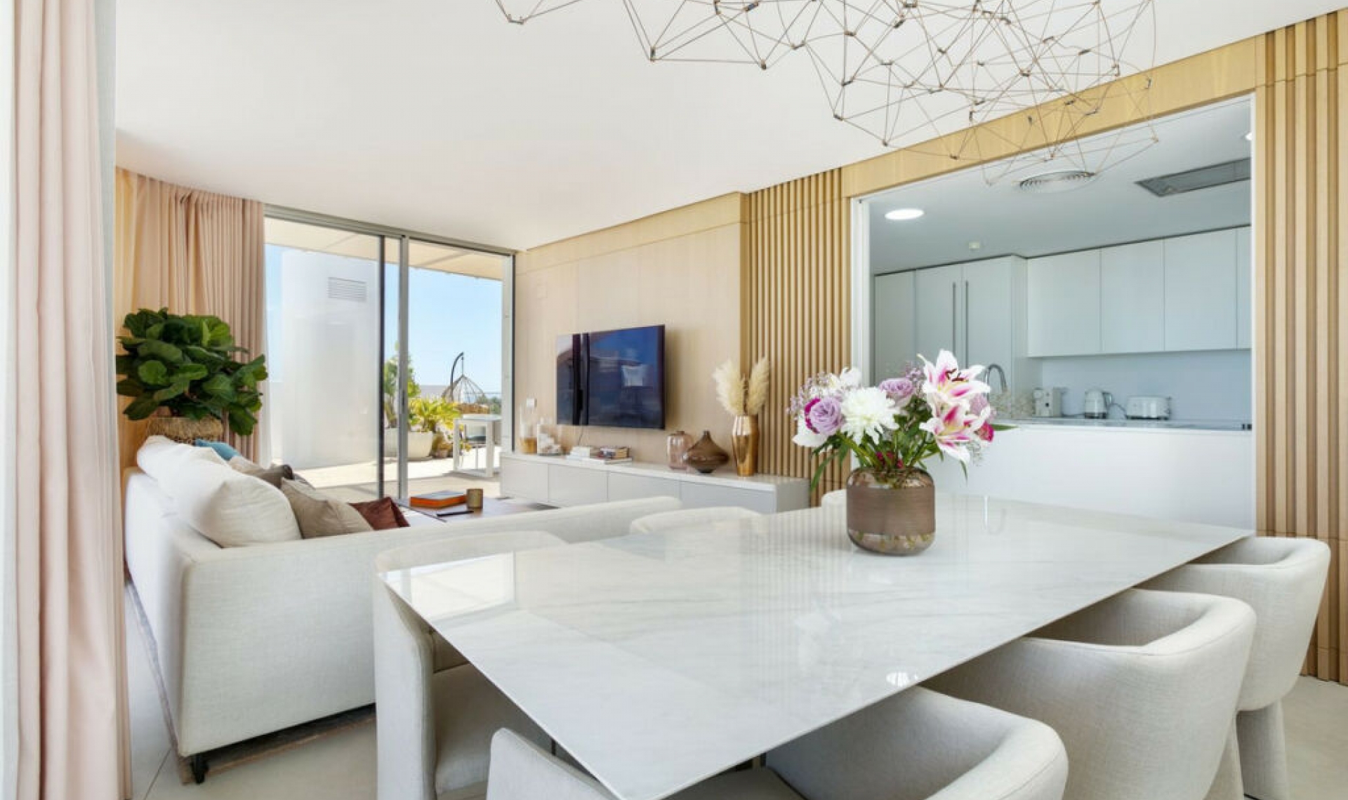 Resale - Apartment -
Estepona