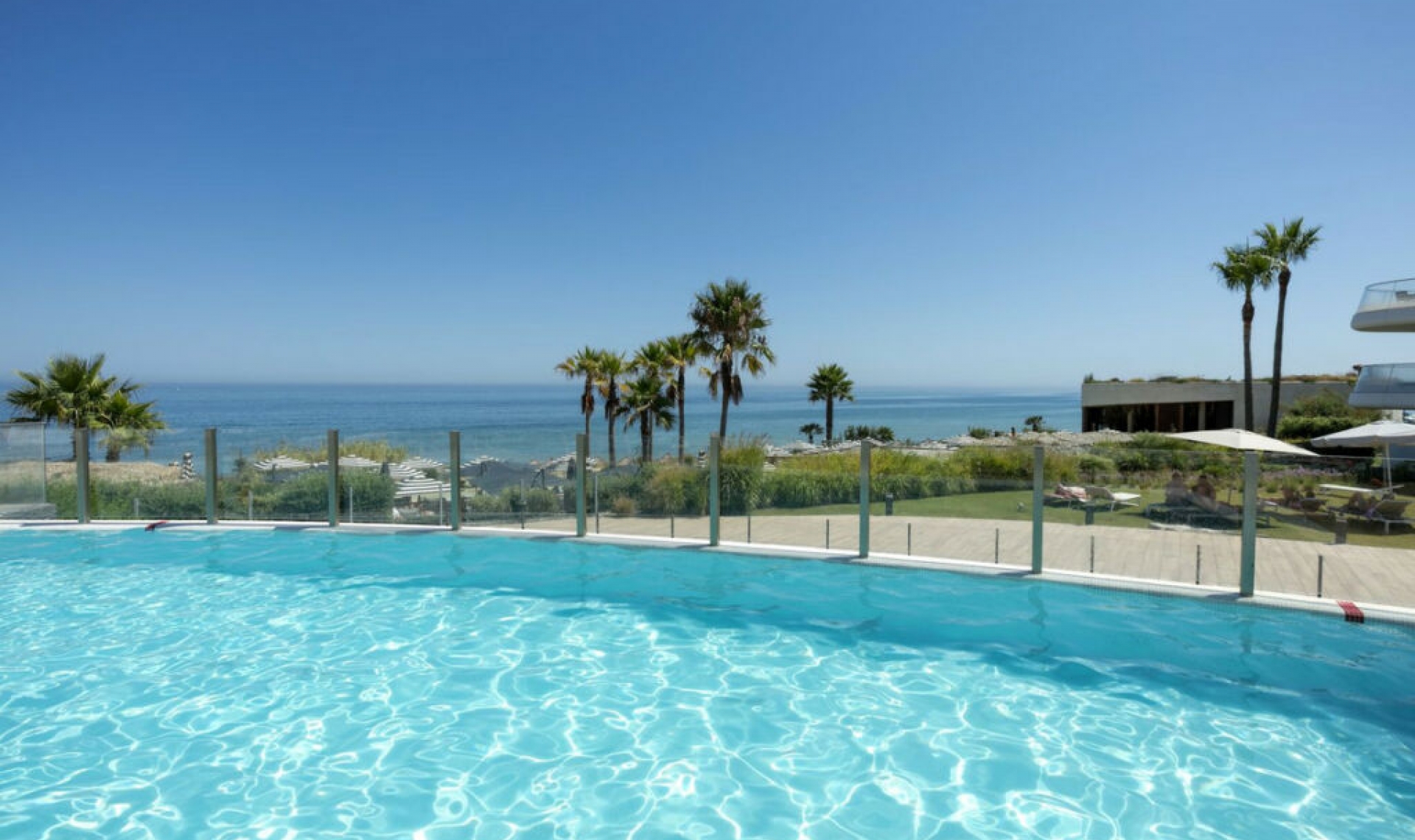 Resale - Apartment -
Estepona