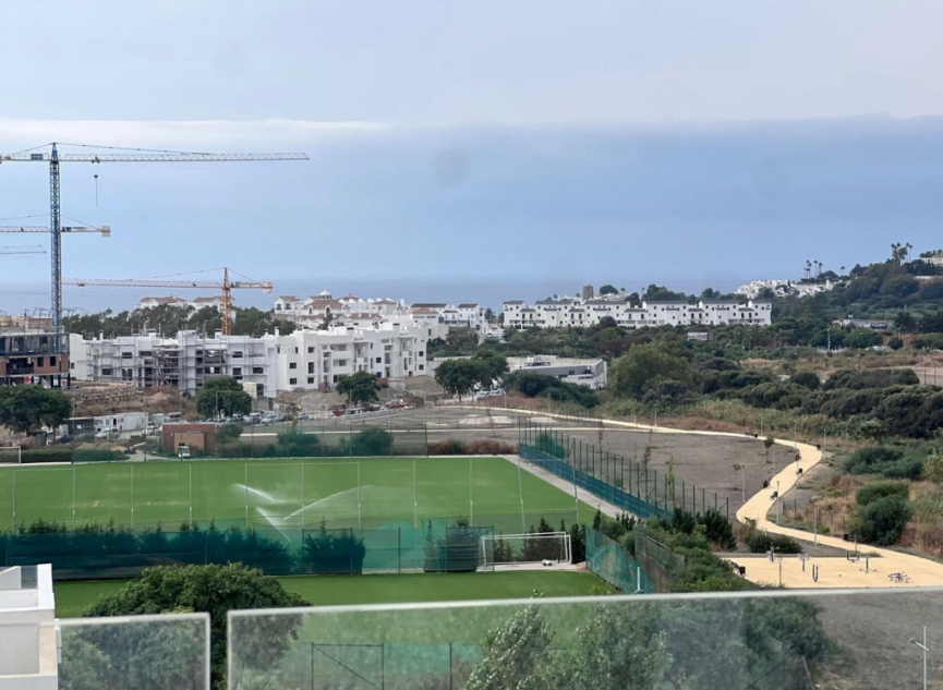 Resale - Apartment -
Estepona