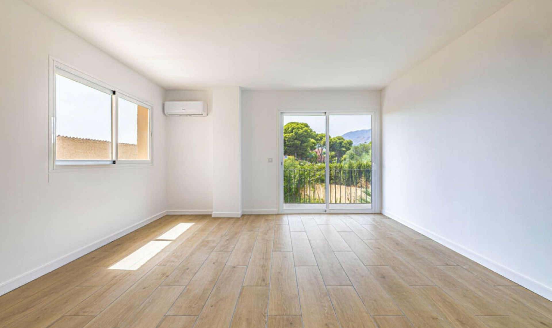 Resale - Apartment -
Estepona