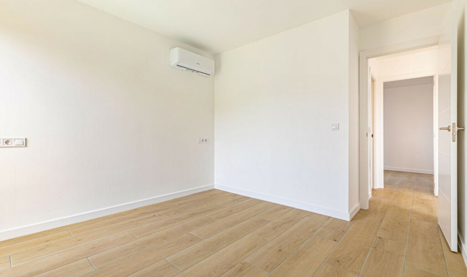 Resale - Apartment -
Estepona