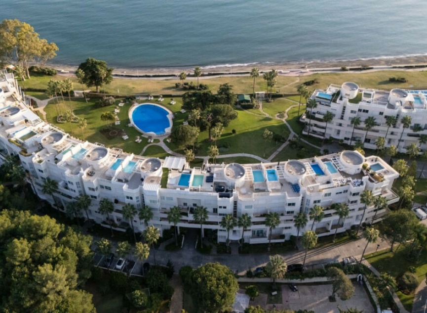 Resale - Apartment -
Estepona