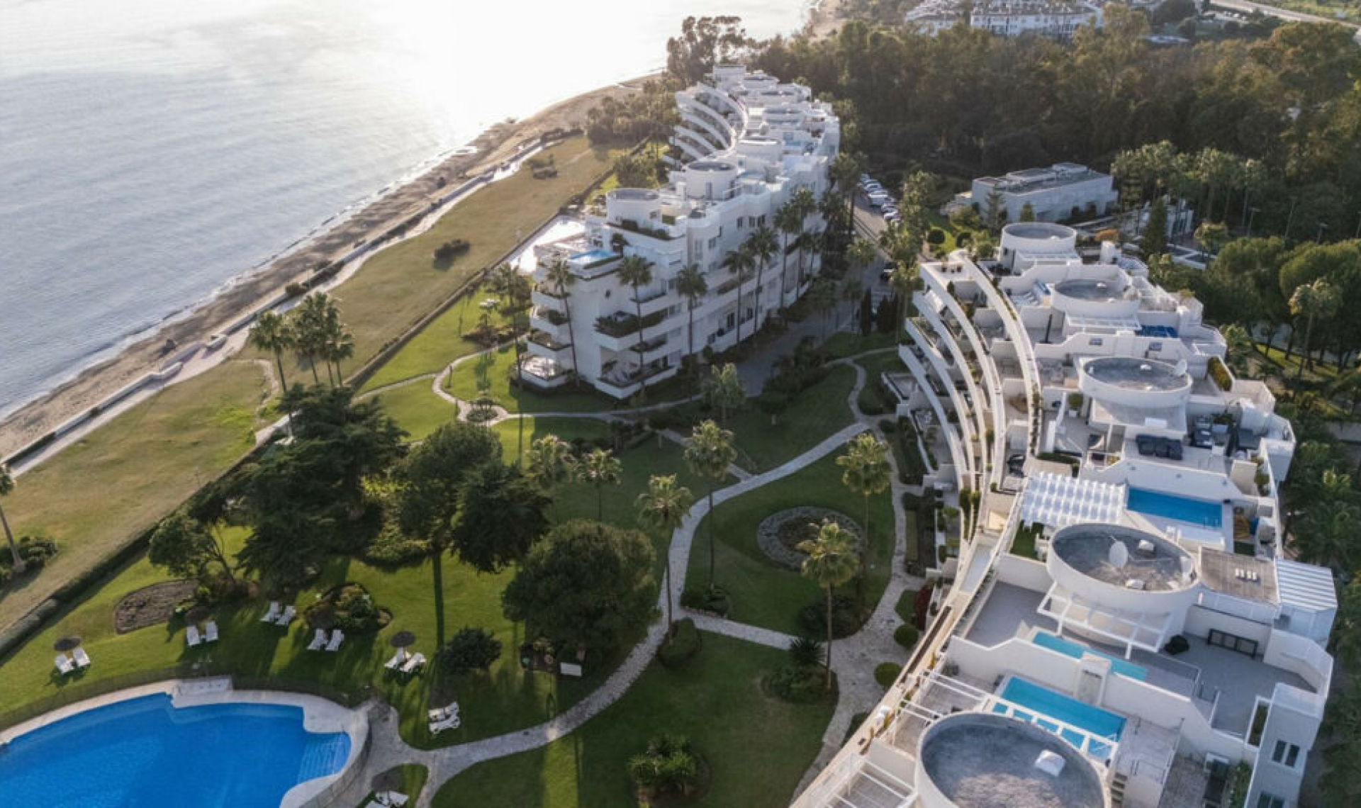 Resale - Apartment -
Estepona