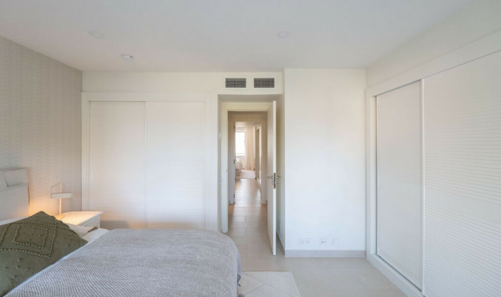 Resale - Apartment -
Estepona