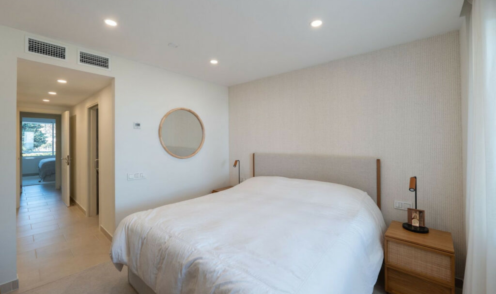 Resale - Apartment -
Estepona