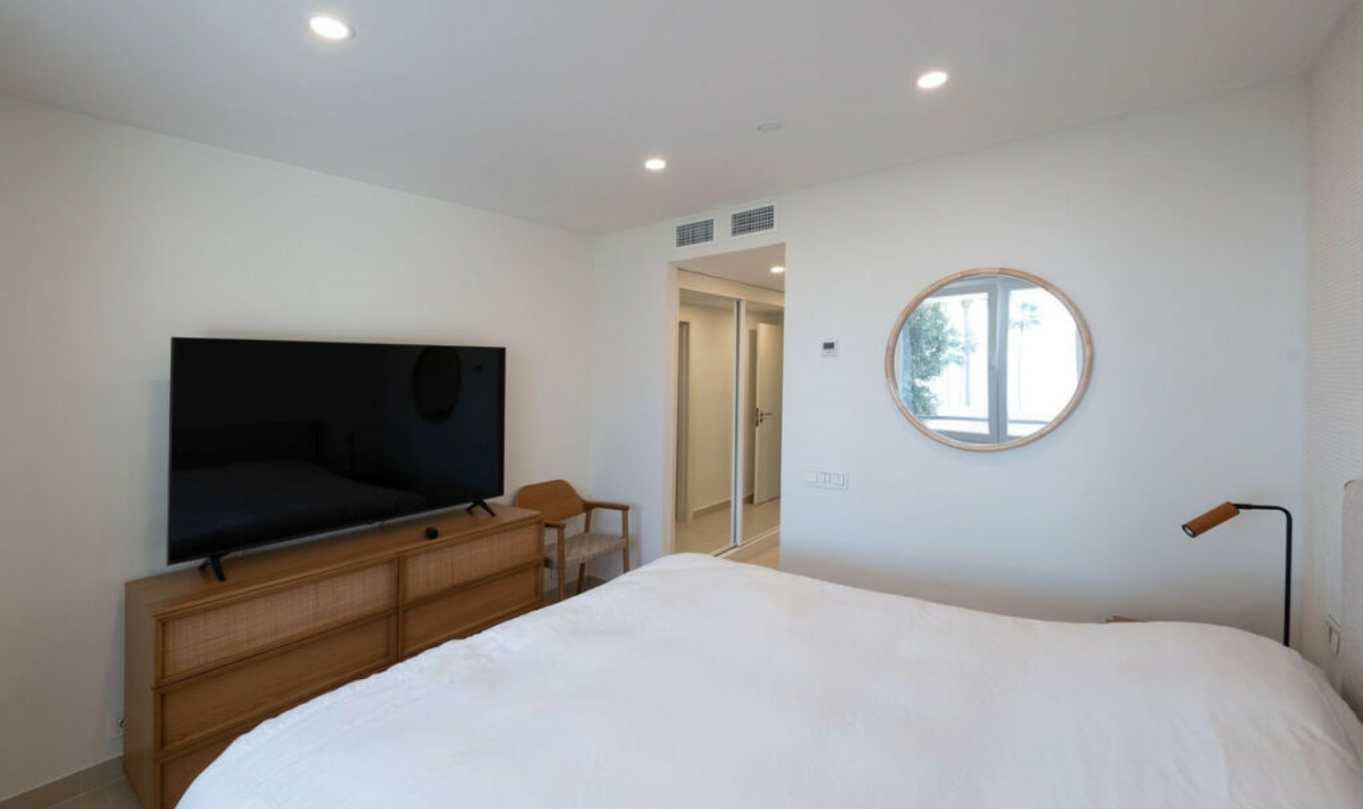 Resale - Apartment -
Estepona