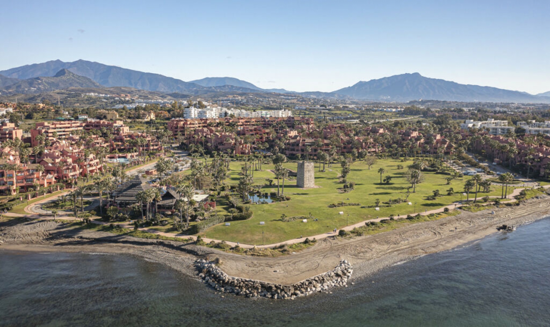 Resale - Apartment -
Estepona