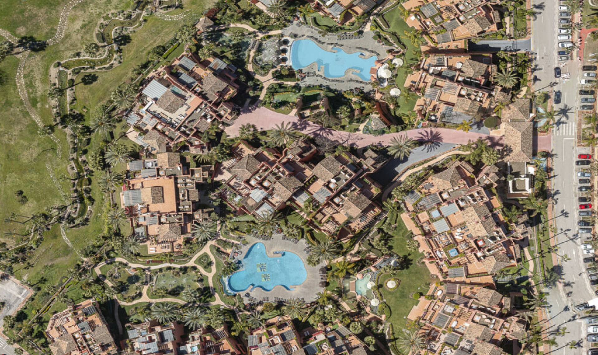 Resale - Apartment -
Estepona