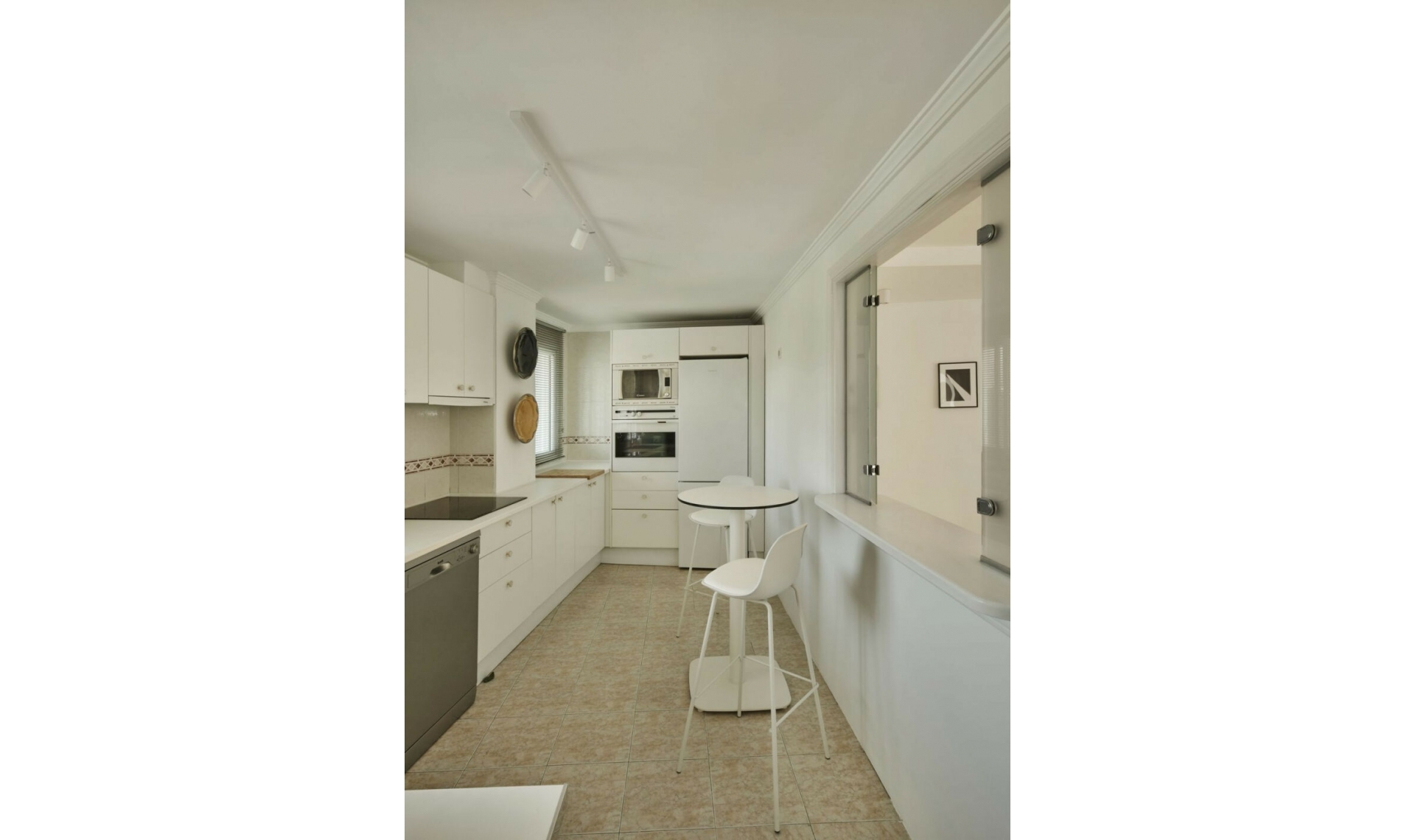 Resale - Apartment -
Estepona
