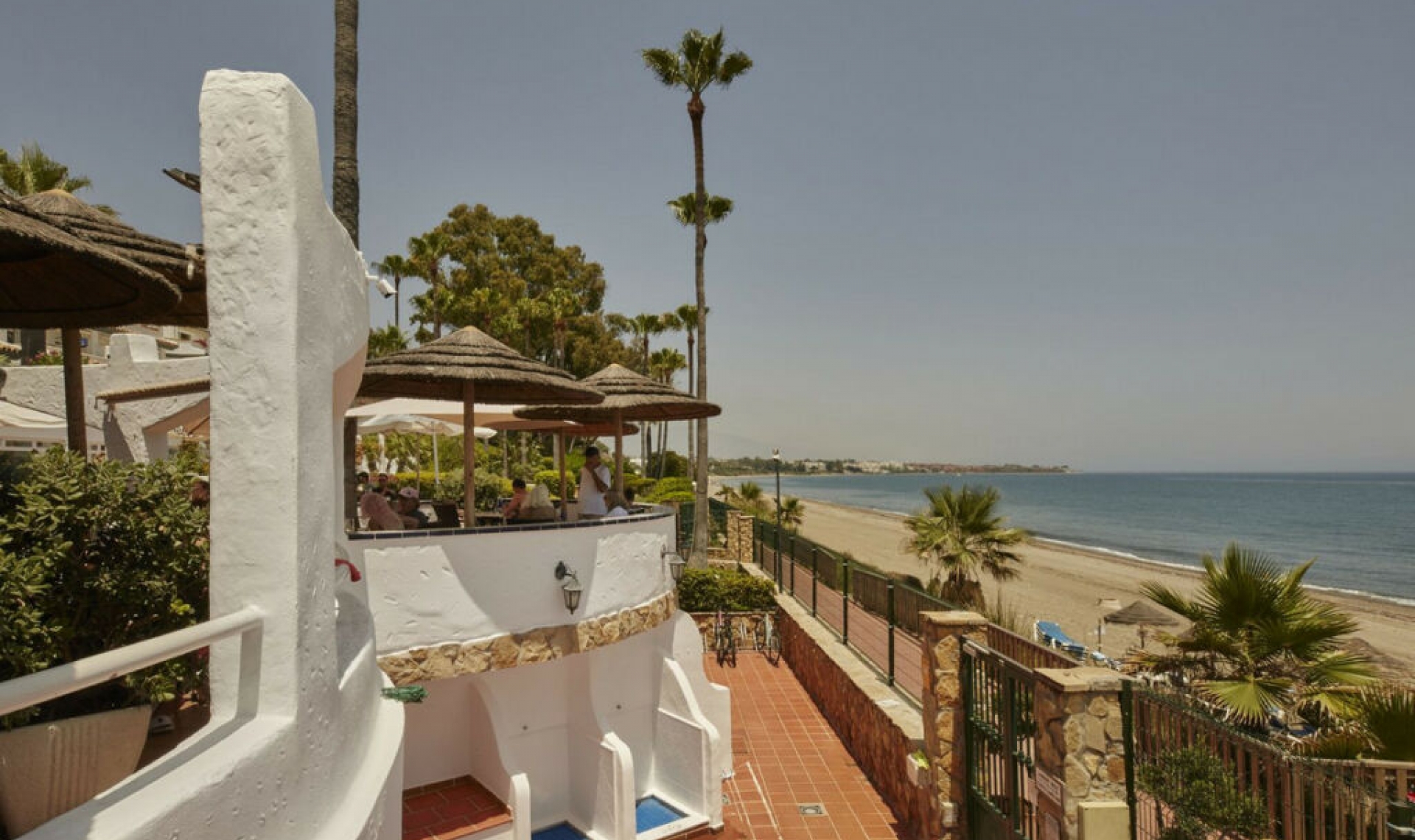 Resale - Apartment -
Estepona