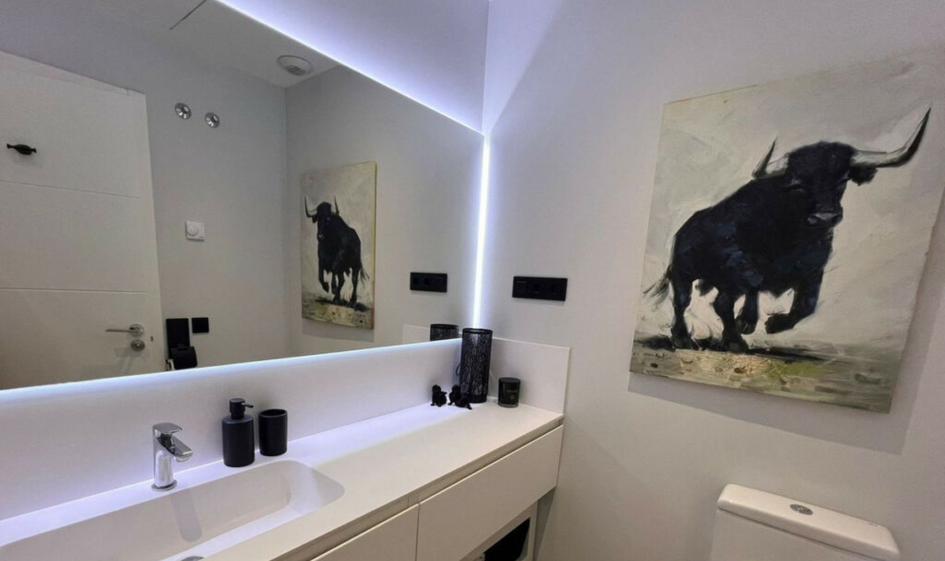 Resale - Apartment -
Estepona