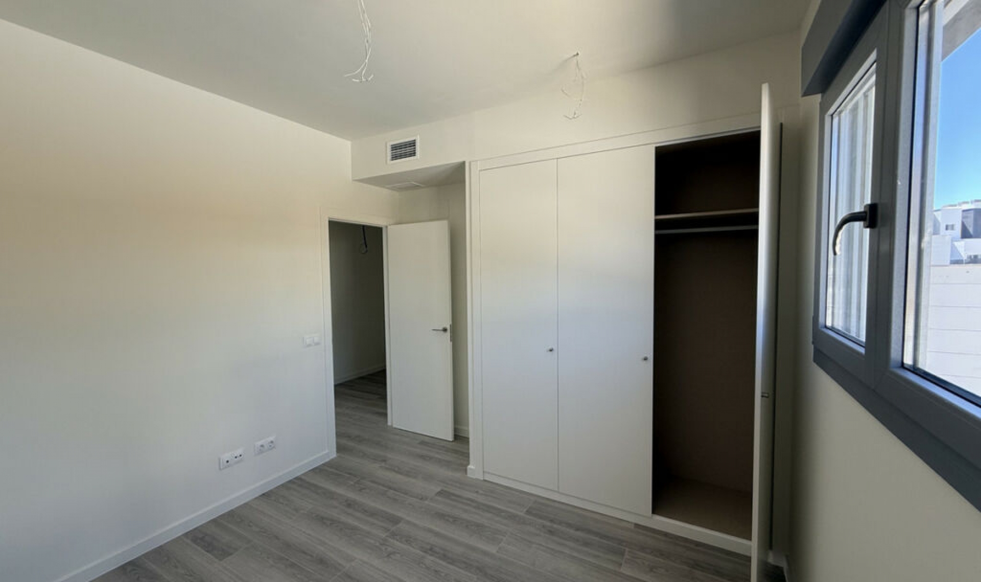 Resale - Apartment -
Estepona
