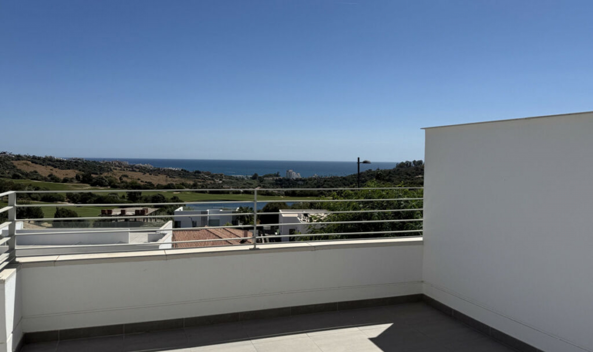 Resale - Apartment -
Estepona