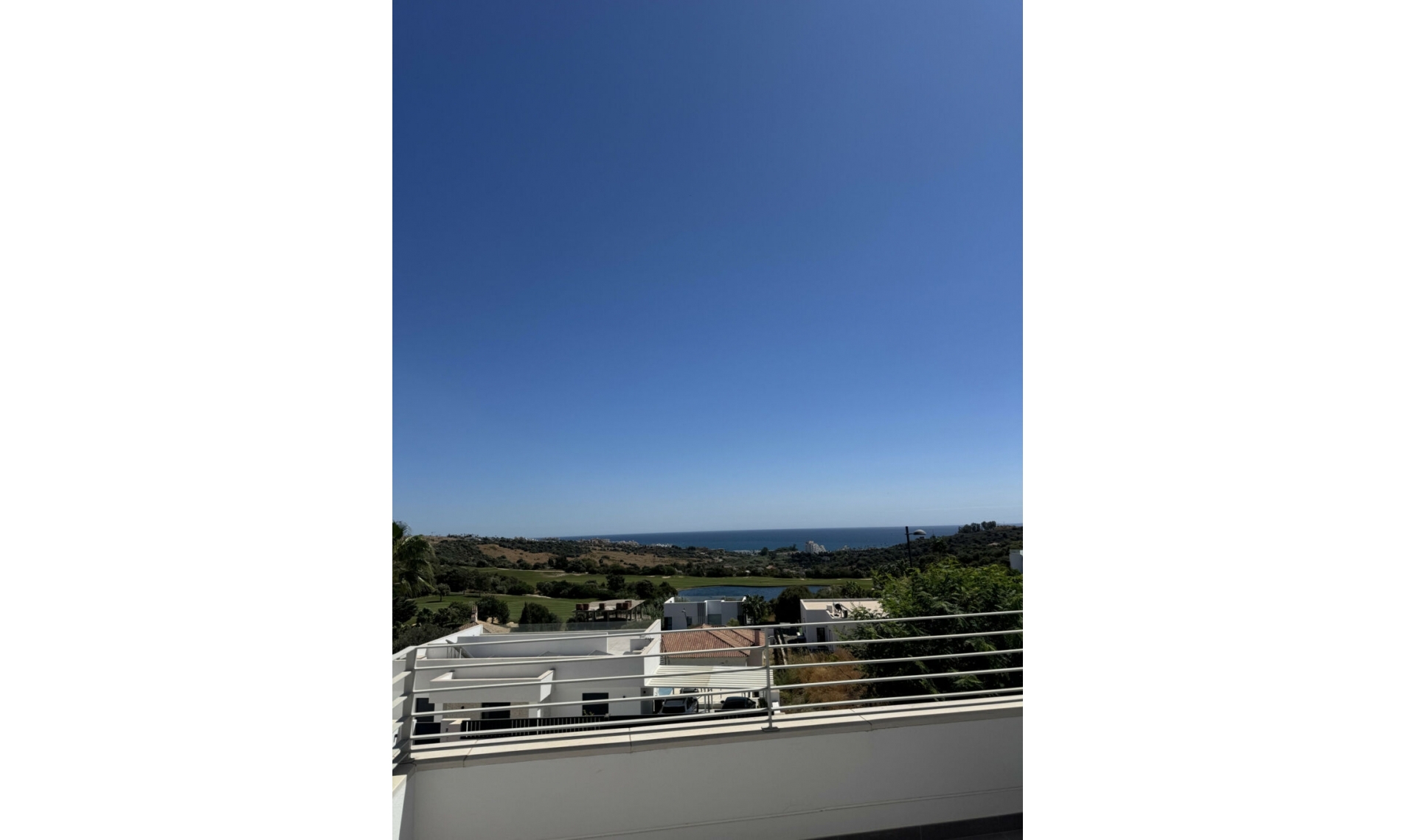 Resale - Apartment -
Estepona