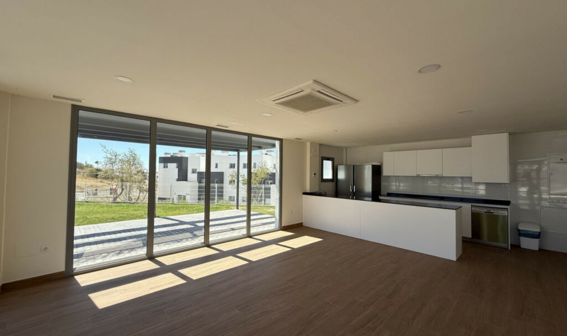 Resale - Apartment -
Estepona