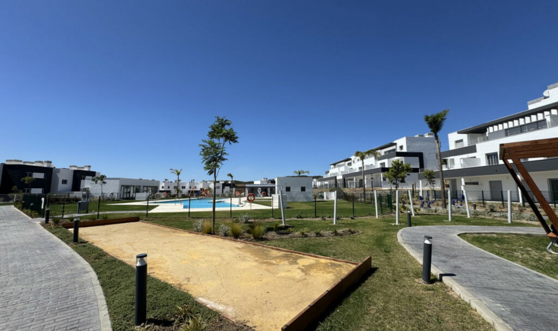 Resale - Apartment -
Estepona
