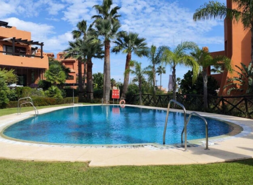 Resale - Apartment -
Estepona