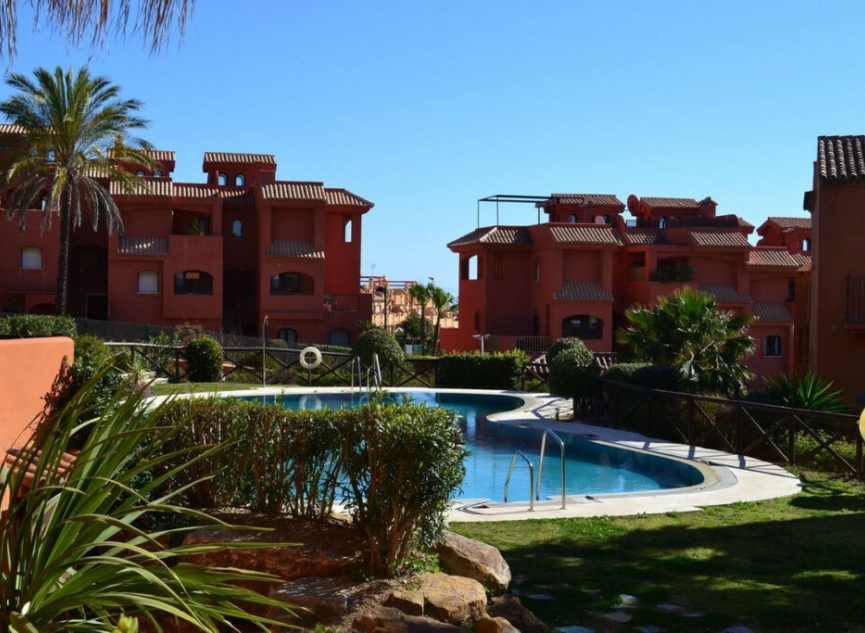 Resale - Apartment -
Estepona