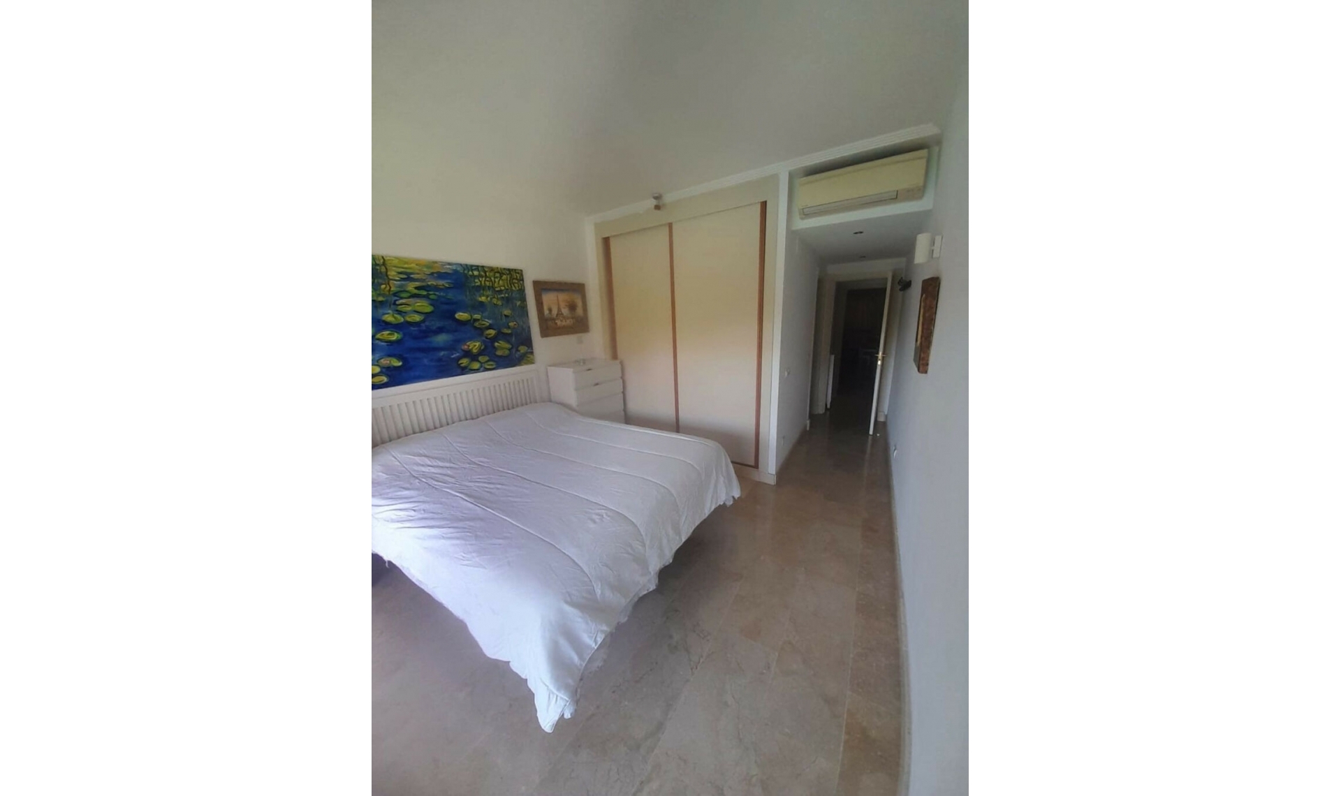 Resale - Apartment -
Estepona