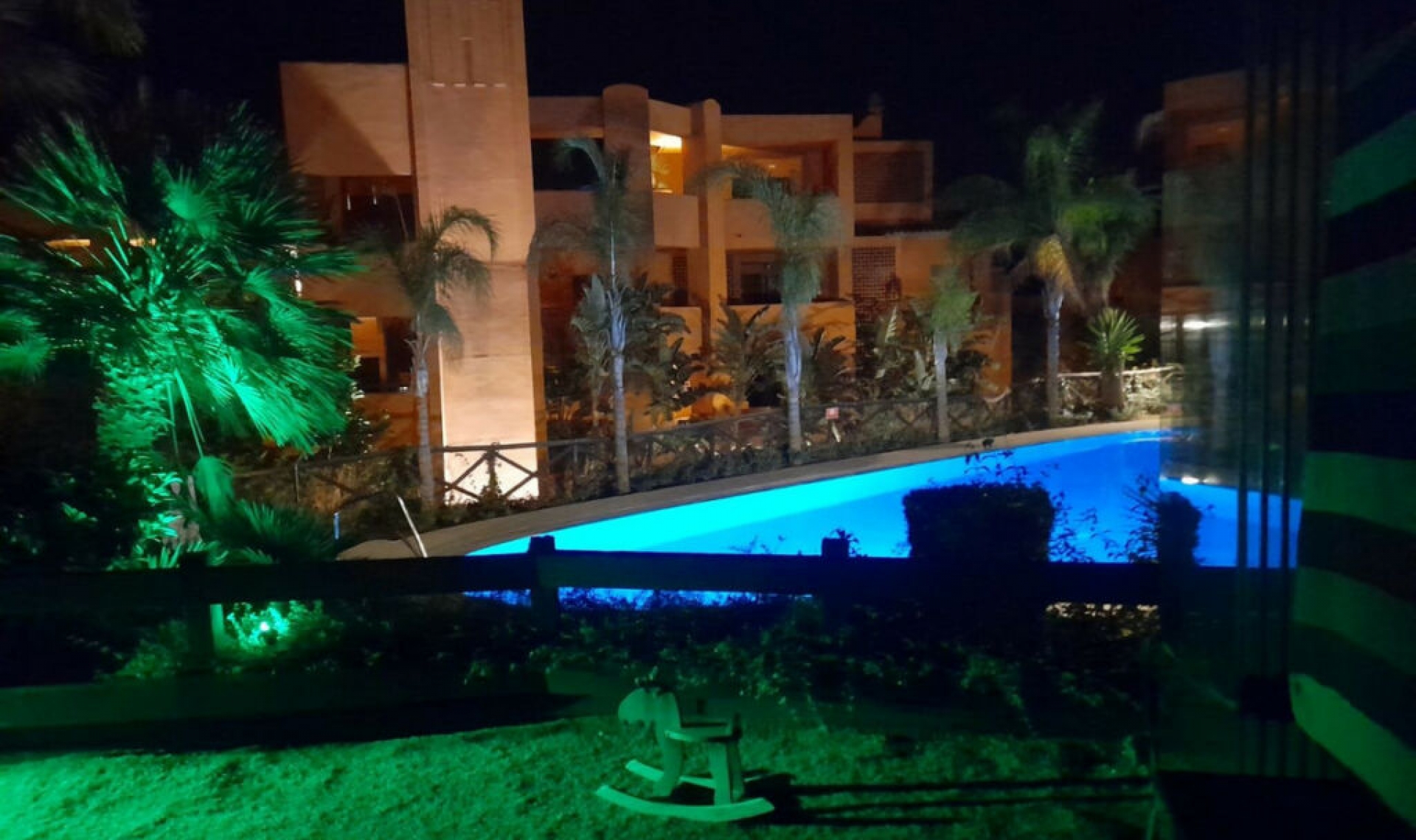 Resale - Apartment -
Estepona