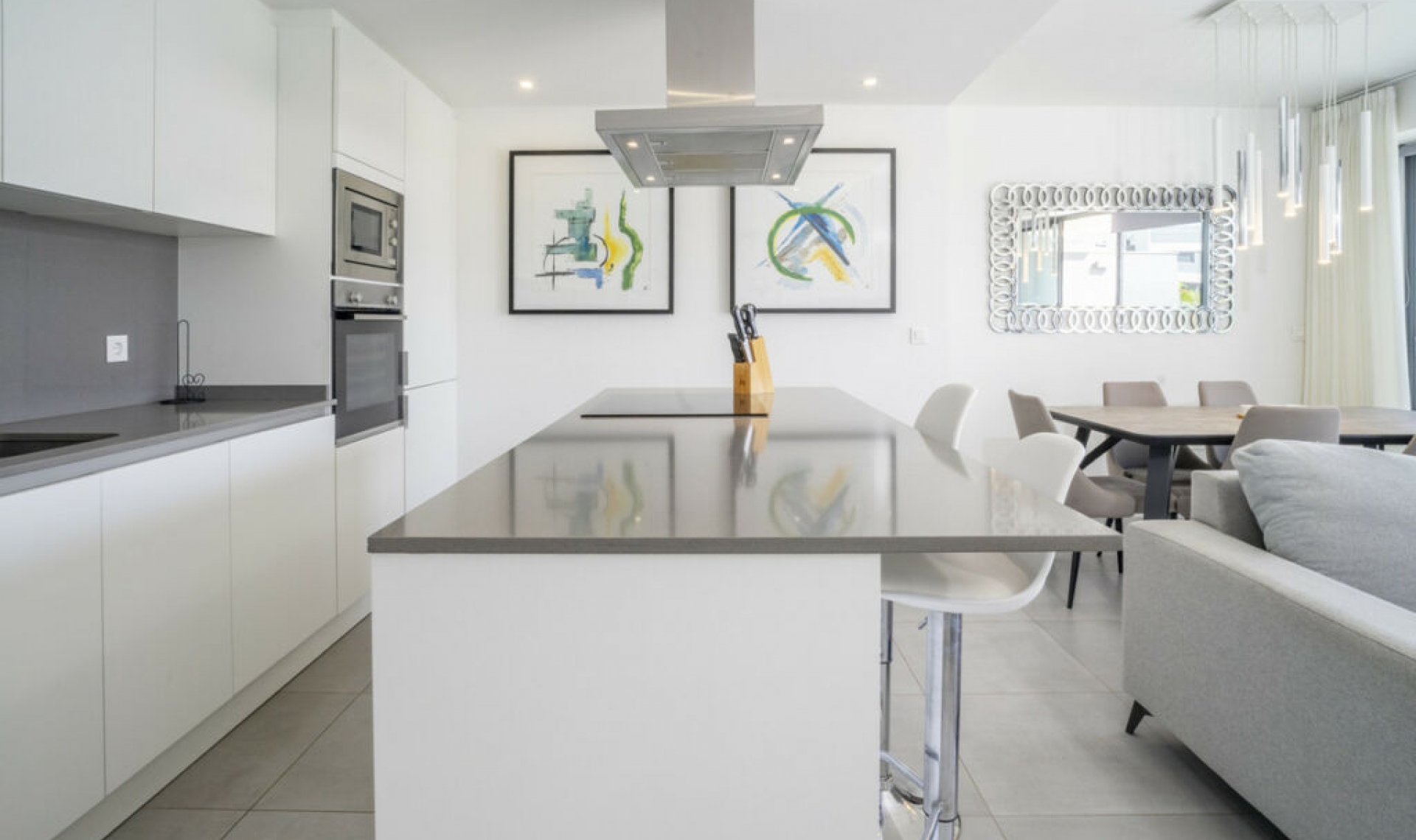 Resale - Apartment -
Estepona