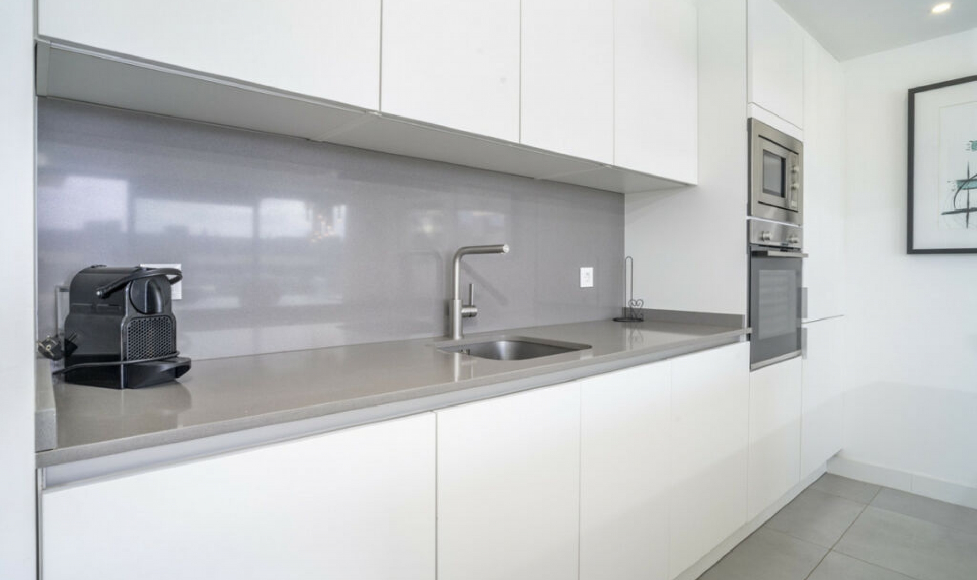 Resale - Apartment -
Estepona