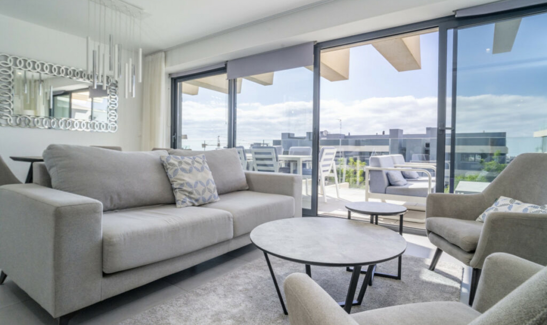 Resale - Apartment -
Estepona