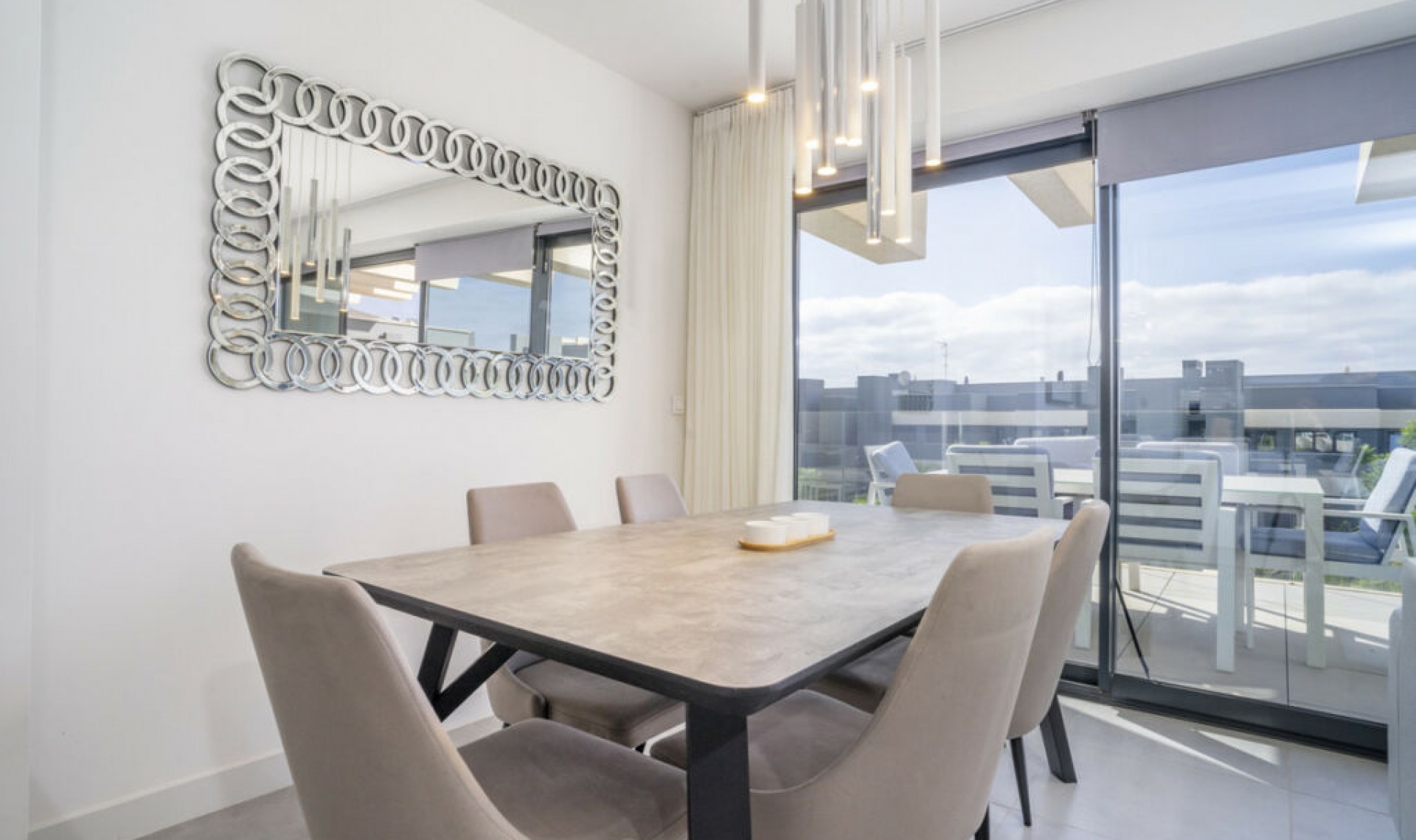 Resale - Apartment -
Estepona