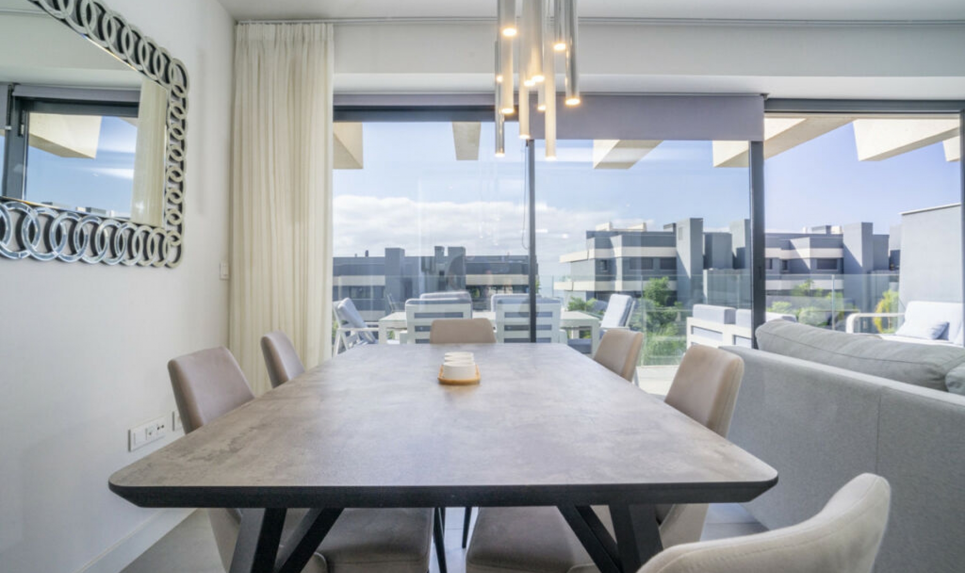 Resale - Apartment -
Estepona