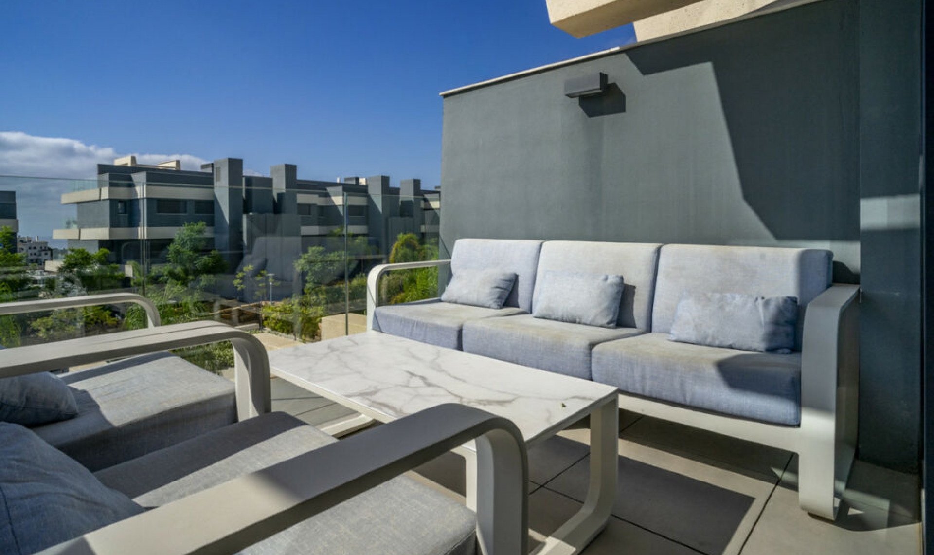 Resale - Apartment -
Estepona