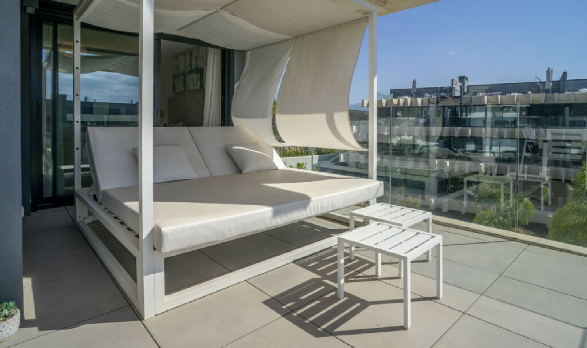 Resale - Apartment -
Estepona