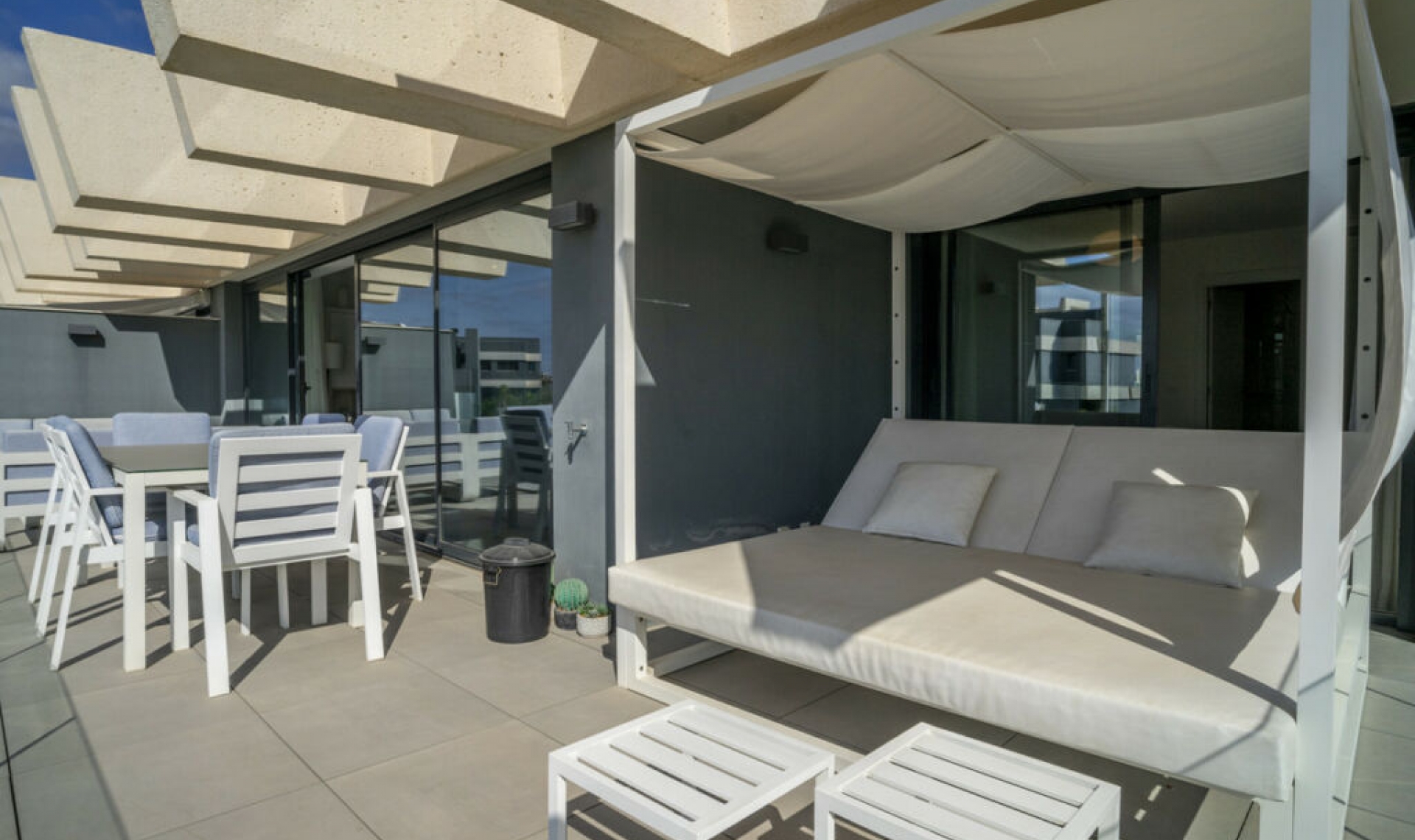 Resale - Apartment -
Estepona