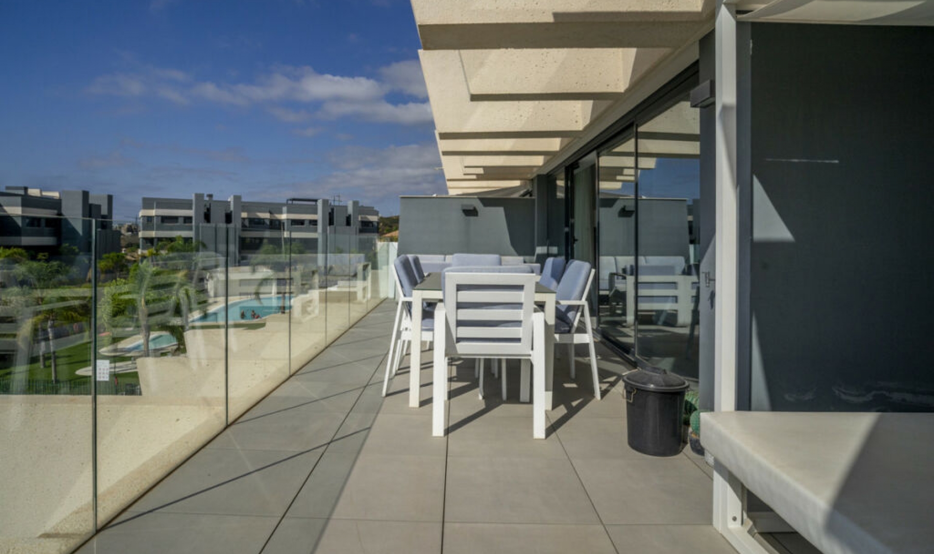 Resale - Apartment -
Estepona