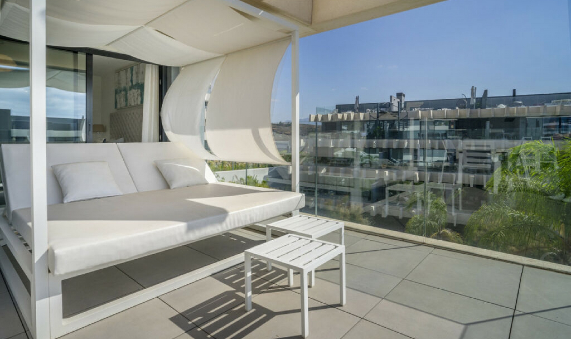 Resale - Apartment -
Estepona