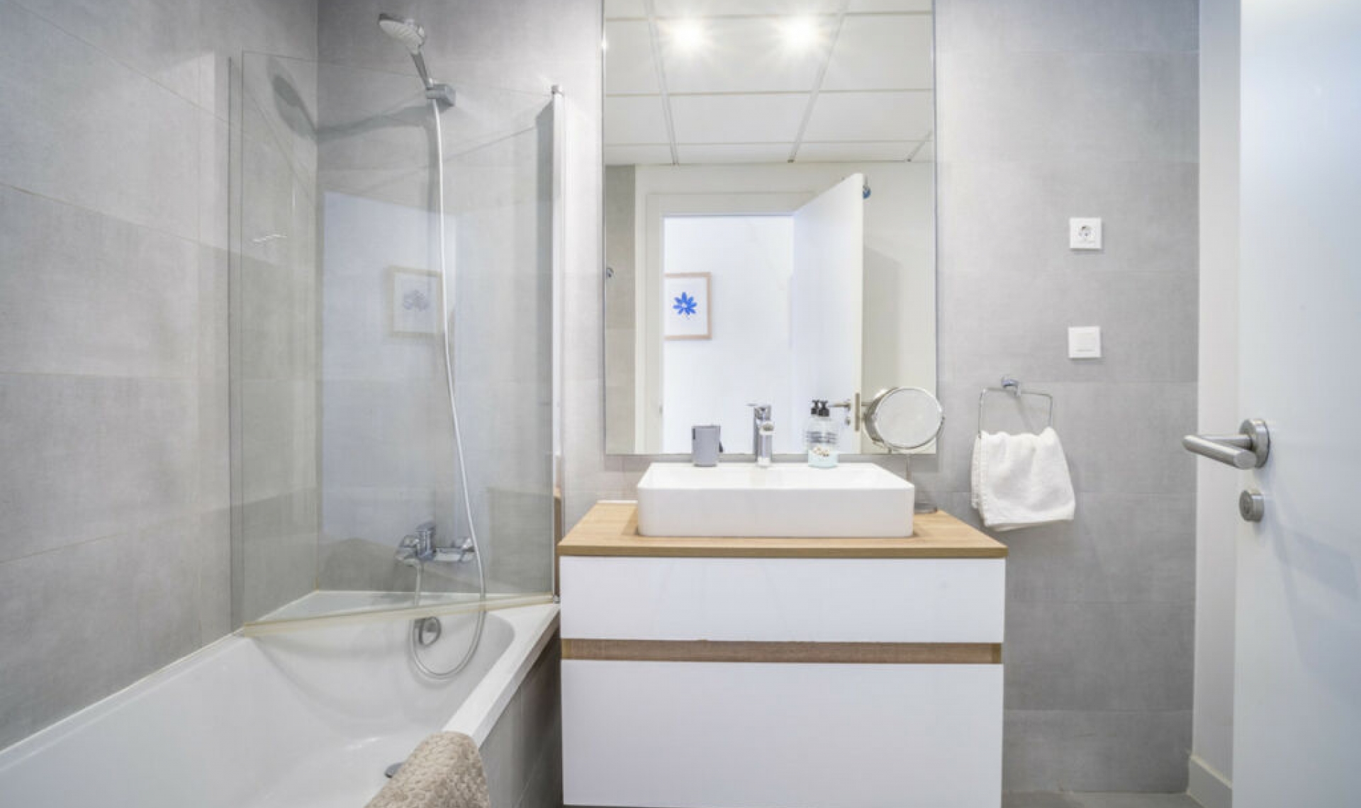 Resale - Apartment -
Estepona