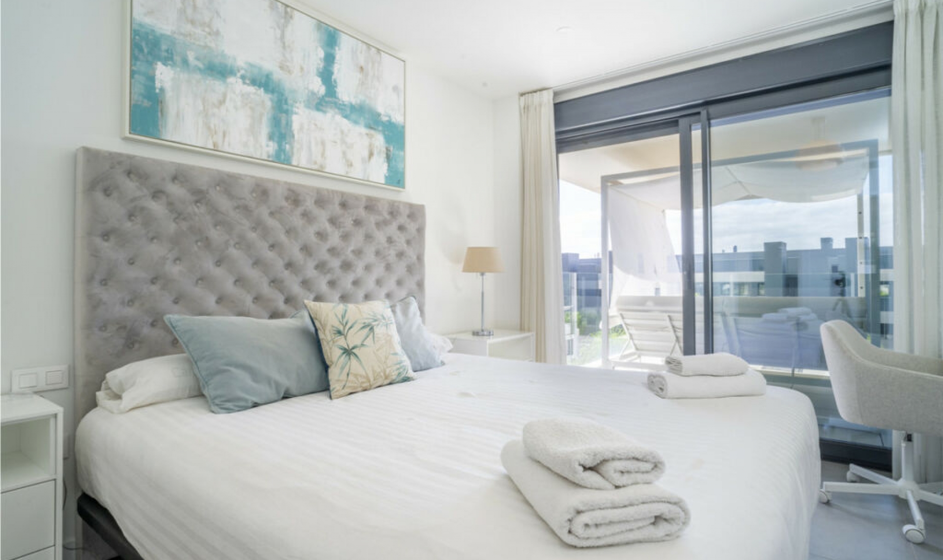 Resale - Apartment -
Estepona