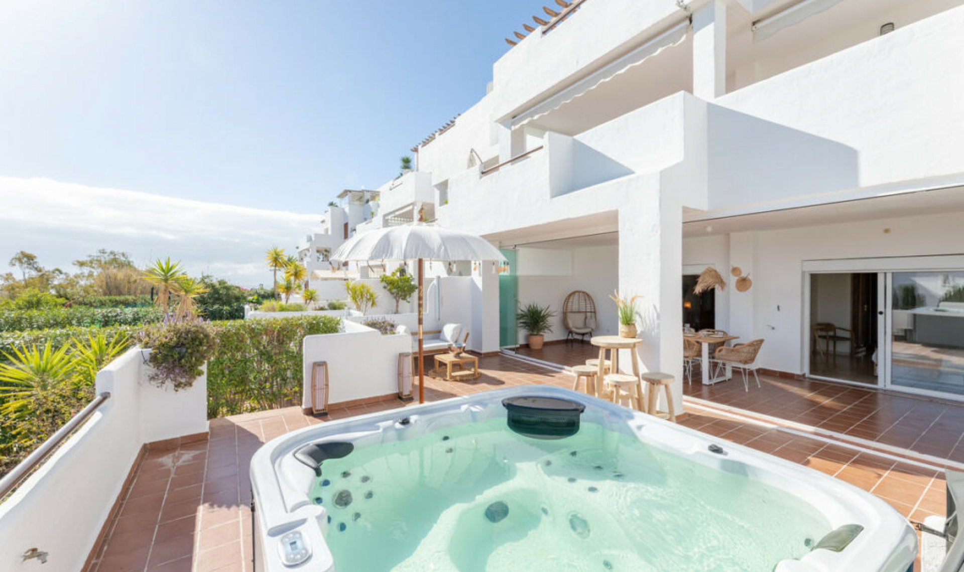 Resale - Apartment -
Estepona
