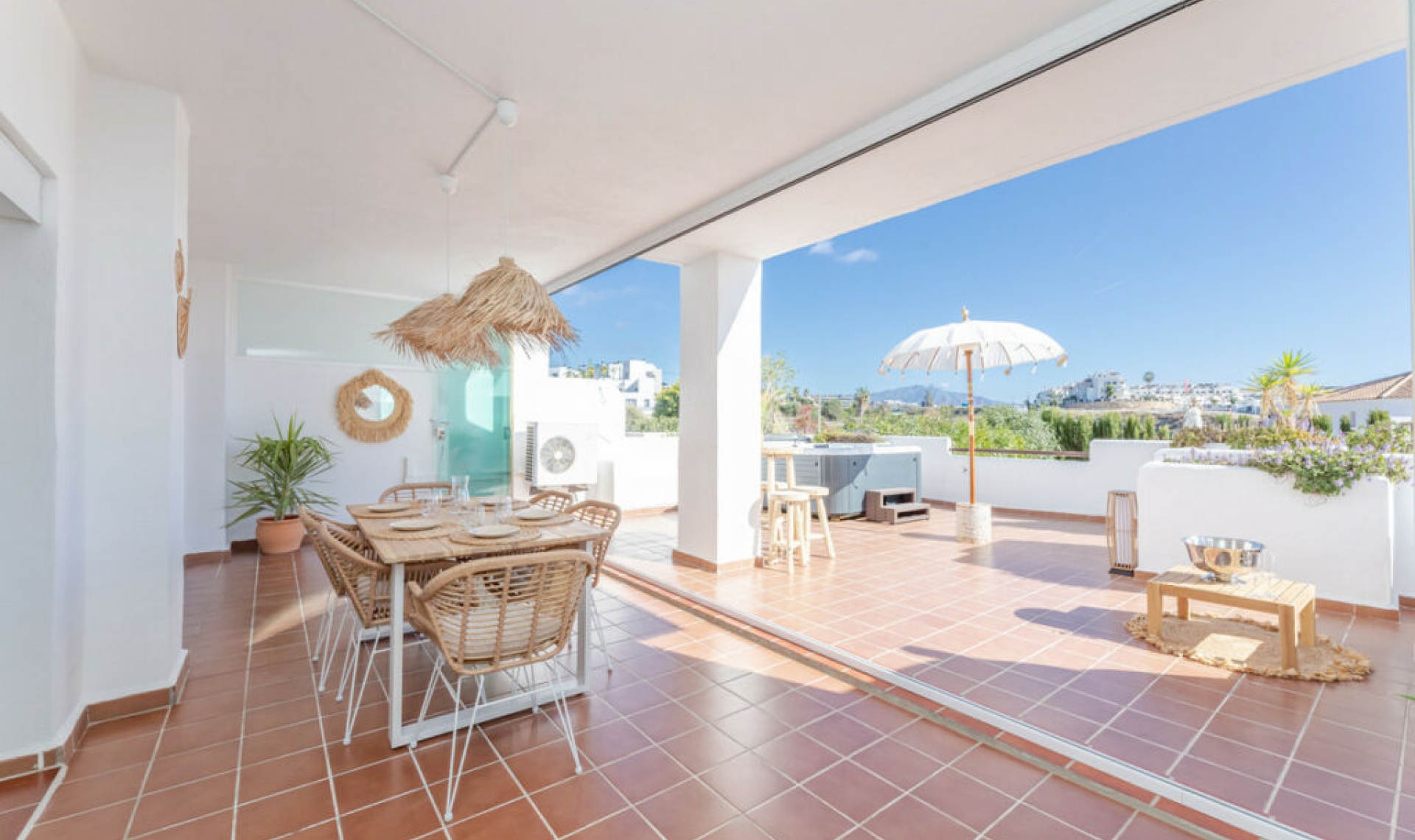 Resale - Apartment -
Estepona