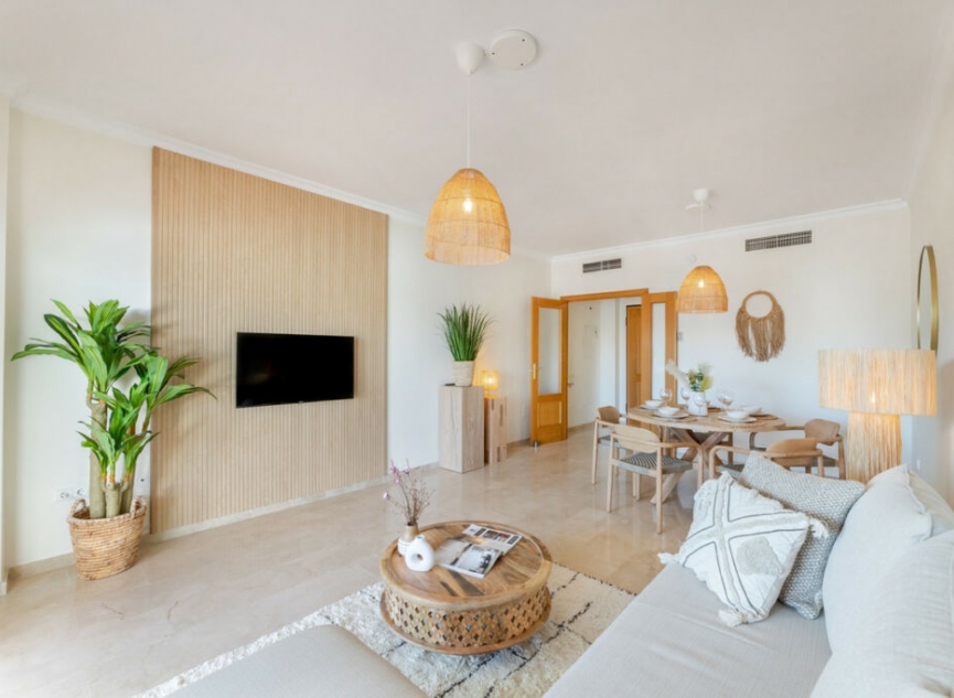 Resale - Apartment -
Estepona