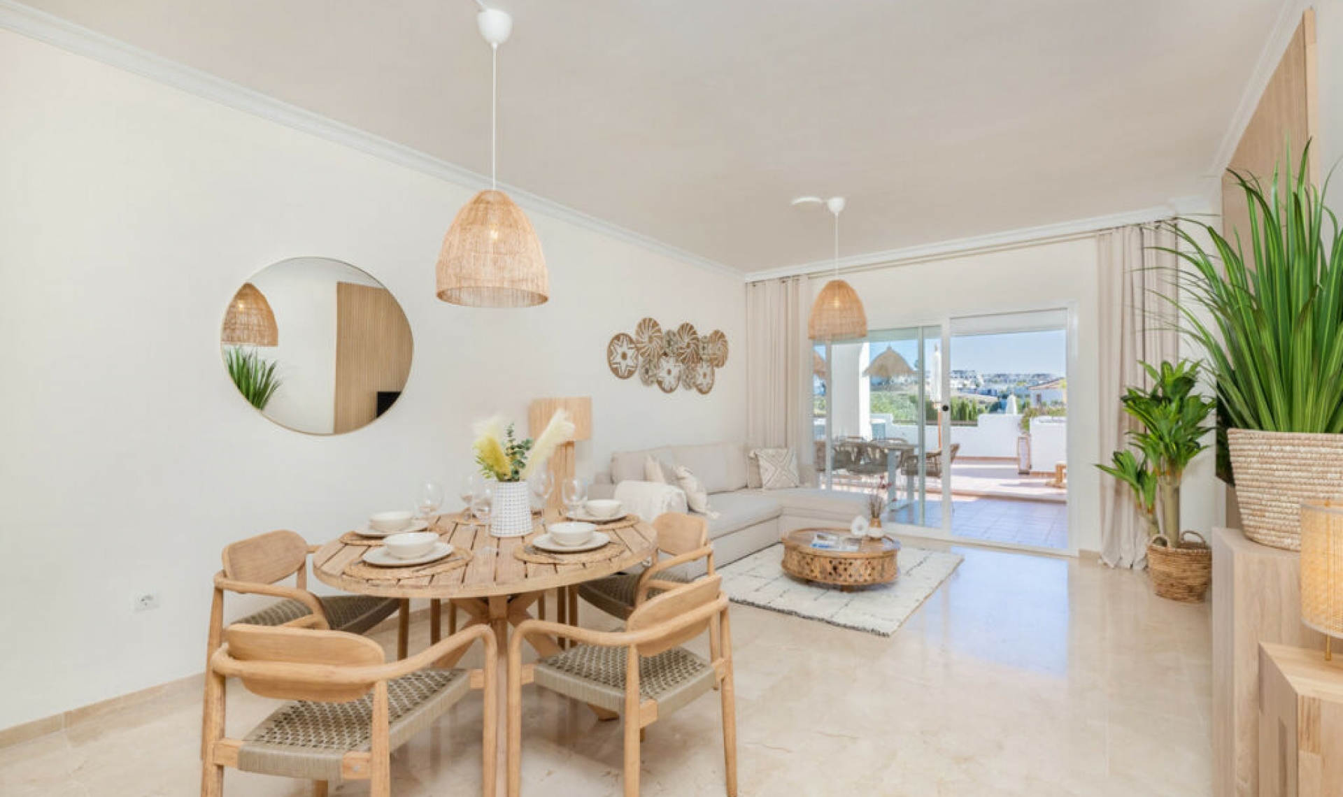 Resale - Apartment -
Estepona