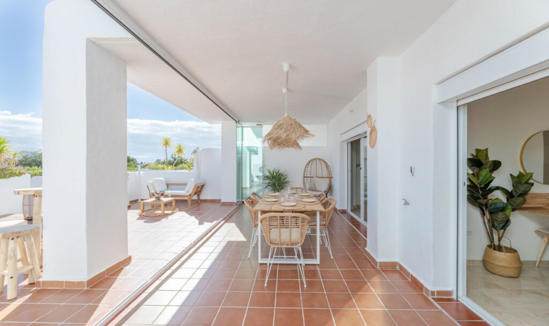 Resale - Apartment -
Estepona