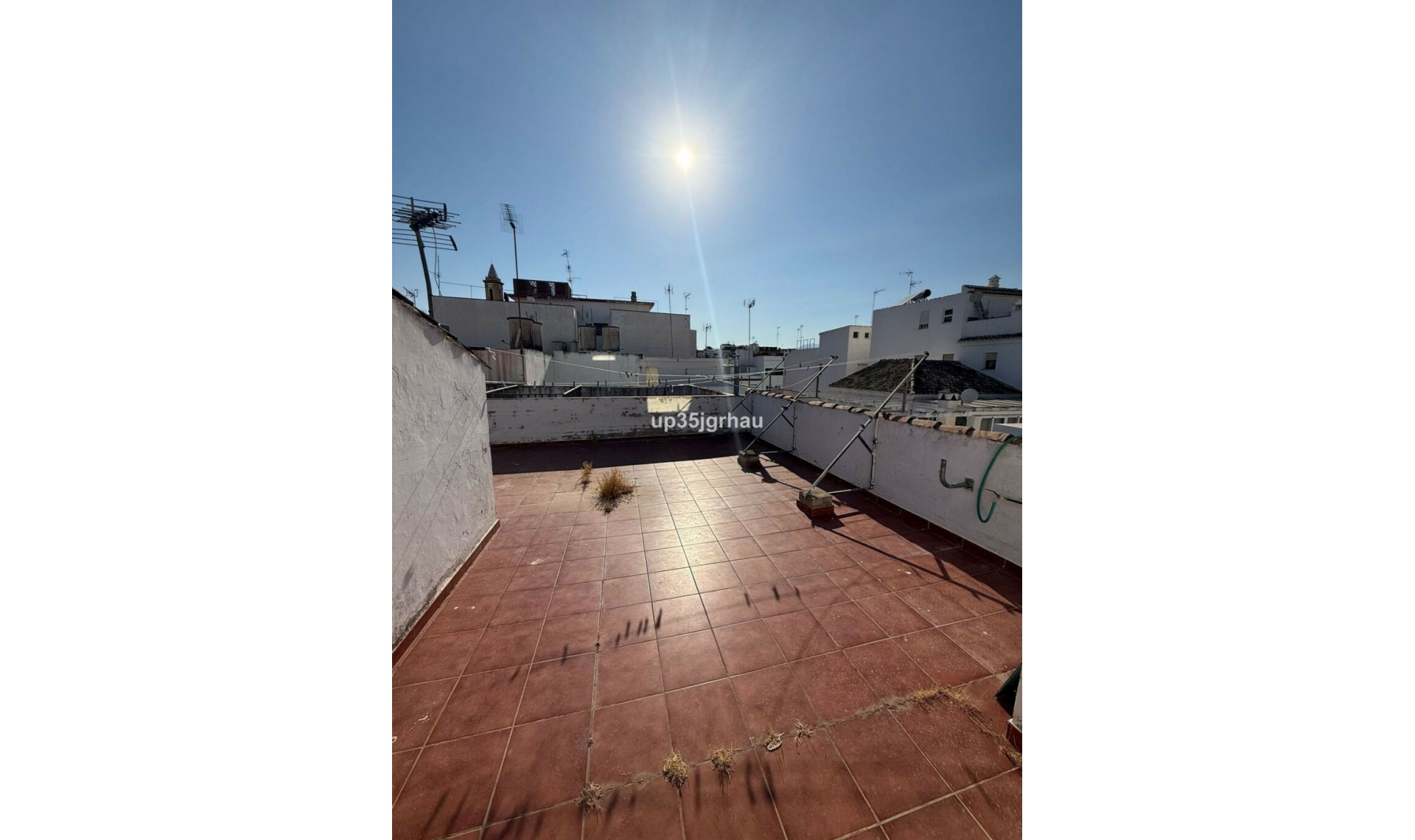 Resale - Apartment -
Estepona
