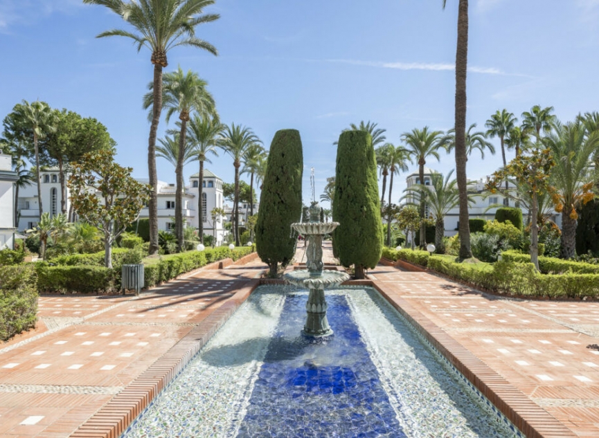 Resale - Apartment -
Estepona