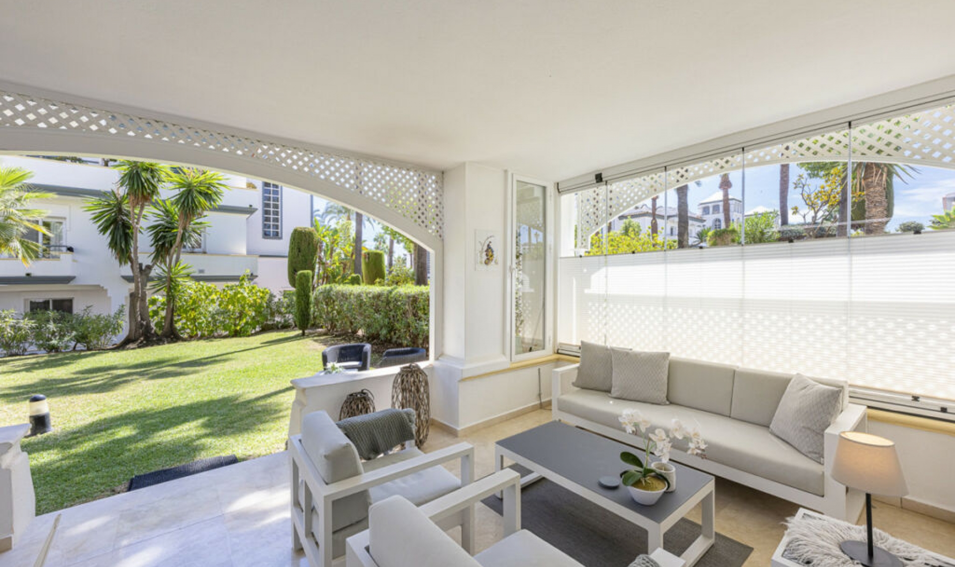 Resale - Apartment -
Estepona