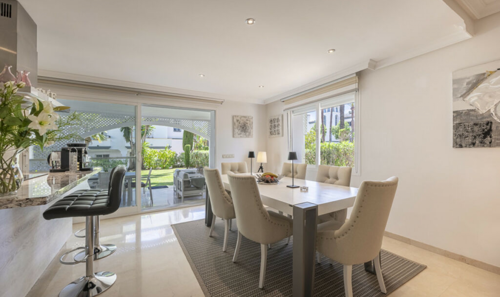 Resale - Apartment -
Estepona