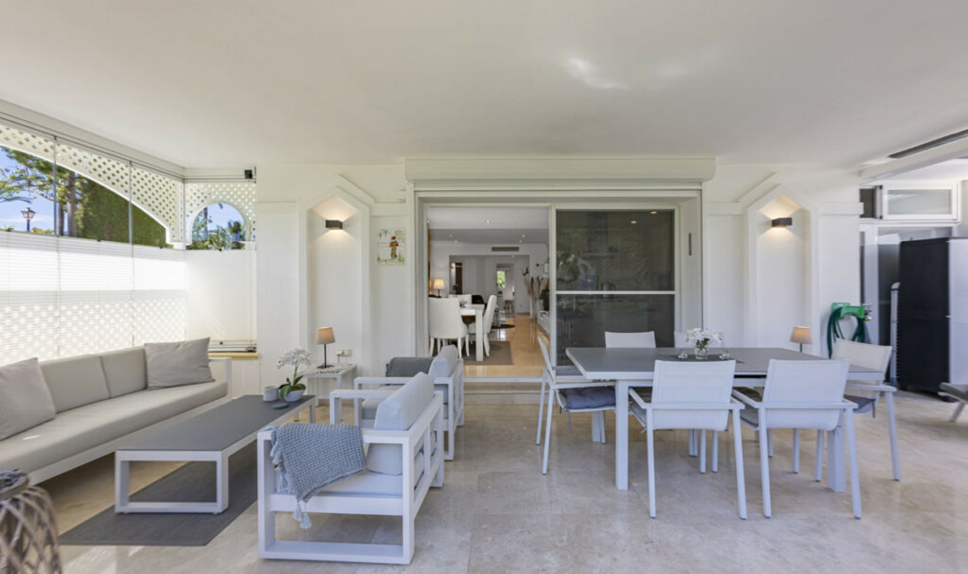 Resale - Apartment -
Estepona